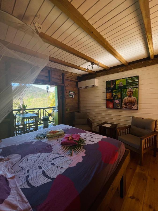 Gites Les Lodges Des Hauts De Deshaies Exterior photo